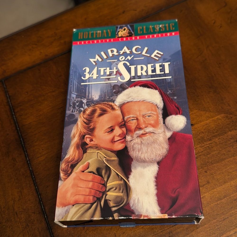 2/$5 Miracle on 34th Street VHS Movie